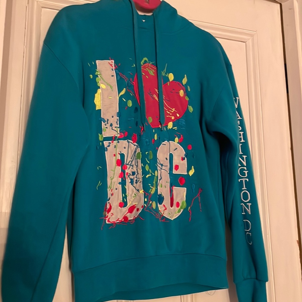 Teal/blue sweatshirt